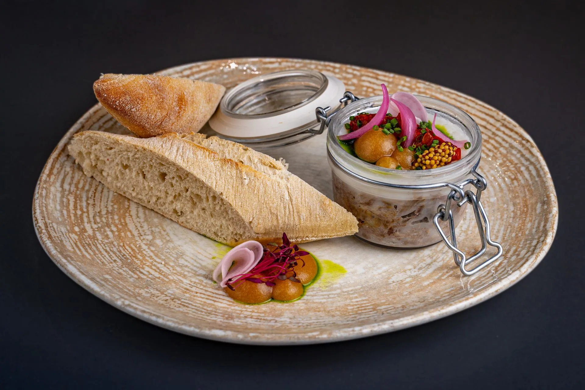 Supreme csirkemell, grill zöldség, aszalt paradicsomos mártás